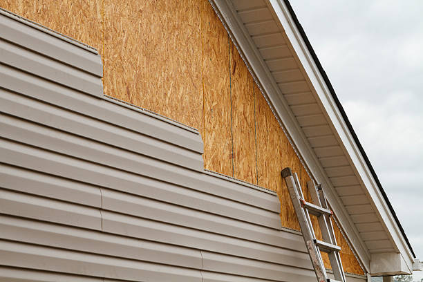 Professional Siding Repair technician working in Rancocas, NJ